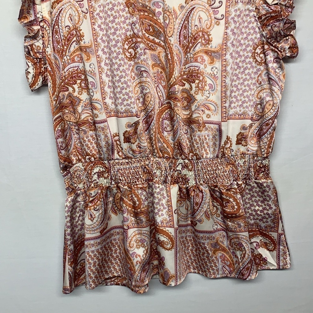 Hayden Paisley Ruffle Blouse - Picture 3 of 10